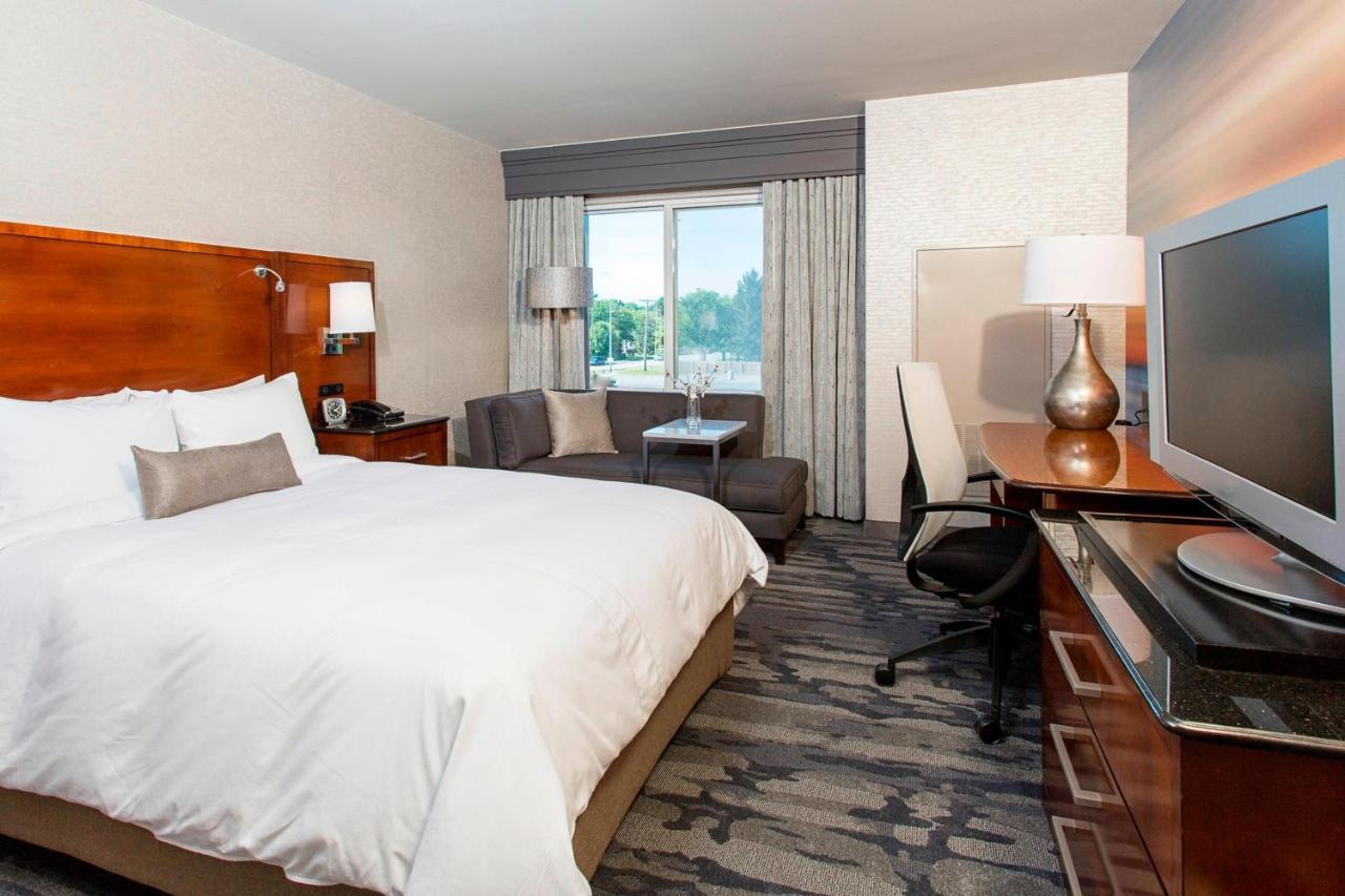 Rochester Airport Marriott Екстериор снимка
