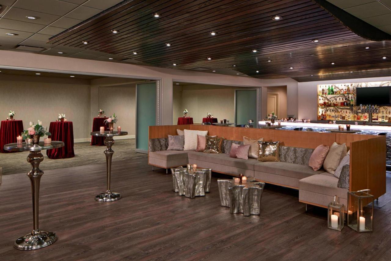Rochester Airport Marriott Екстериор снимка