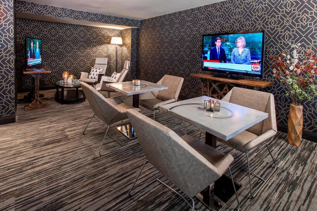 Rochester Airport Marriott Екстериор снимка