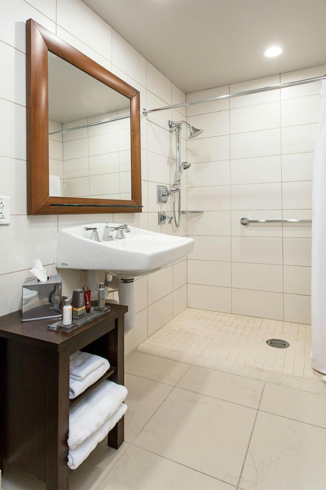Rochester Airport Marriott Екстериор снимка