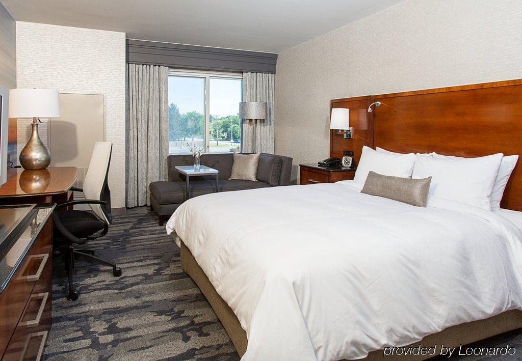 Rochester Airport Marriott Екстериор снимка