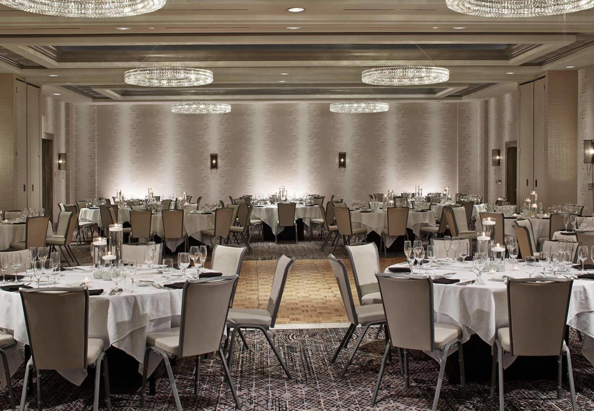 Rochester Airport Marriott Екстериор снимка